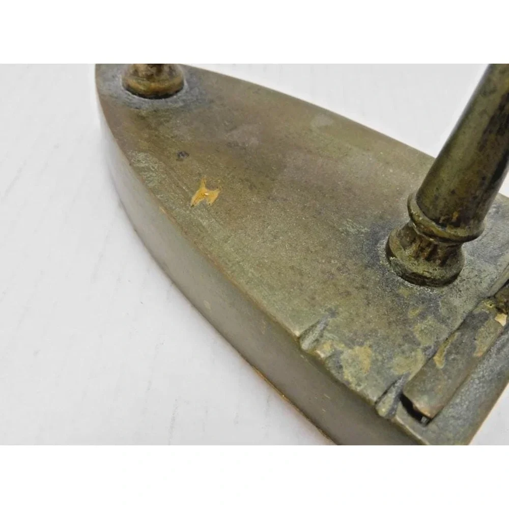 Vintage Brass Antique Flat Iron & Insert EJ234